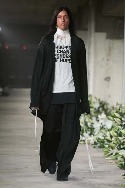 Look 33